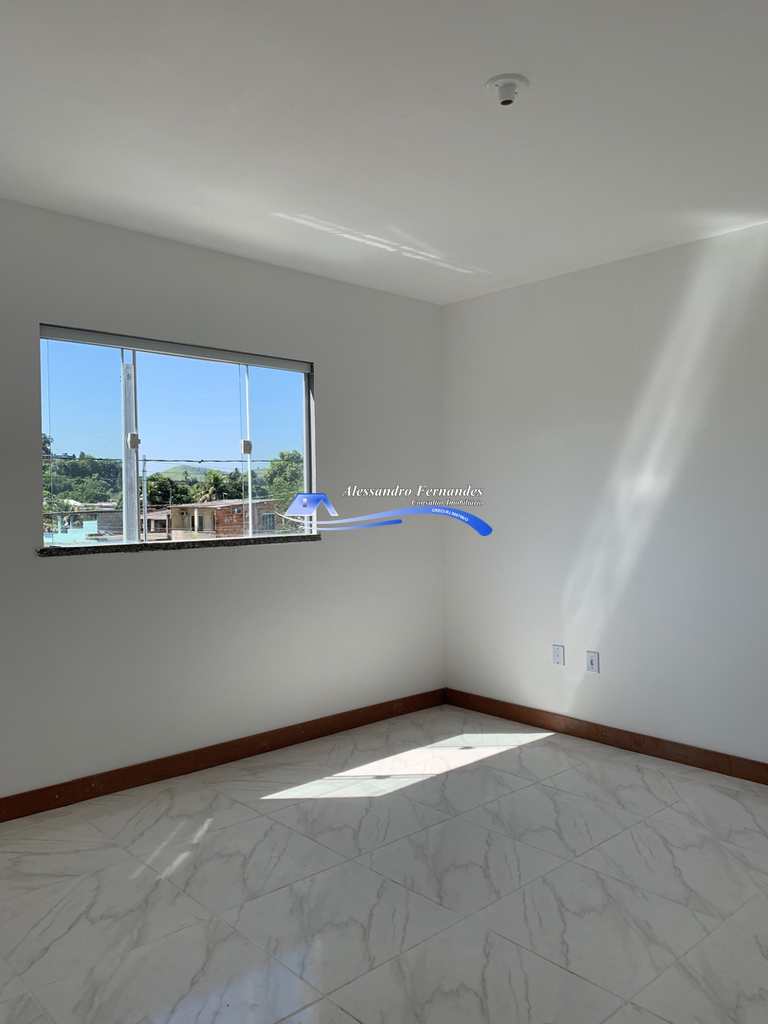 Casa em Queimados, no bairro Queimados
