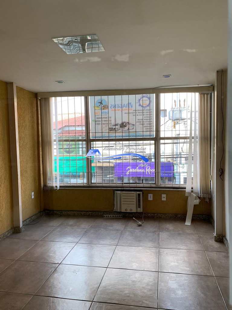 Sala Comercial em Queimados, no bairro Queimados