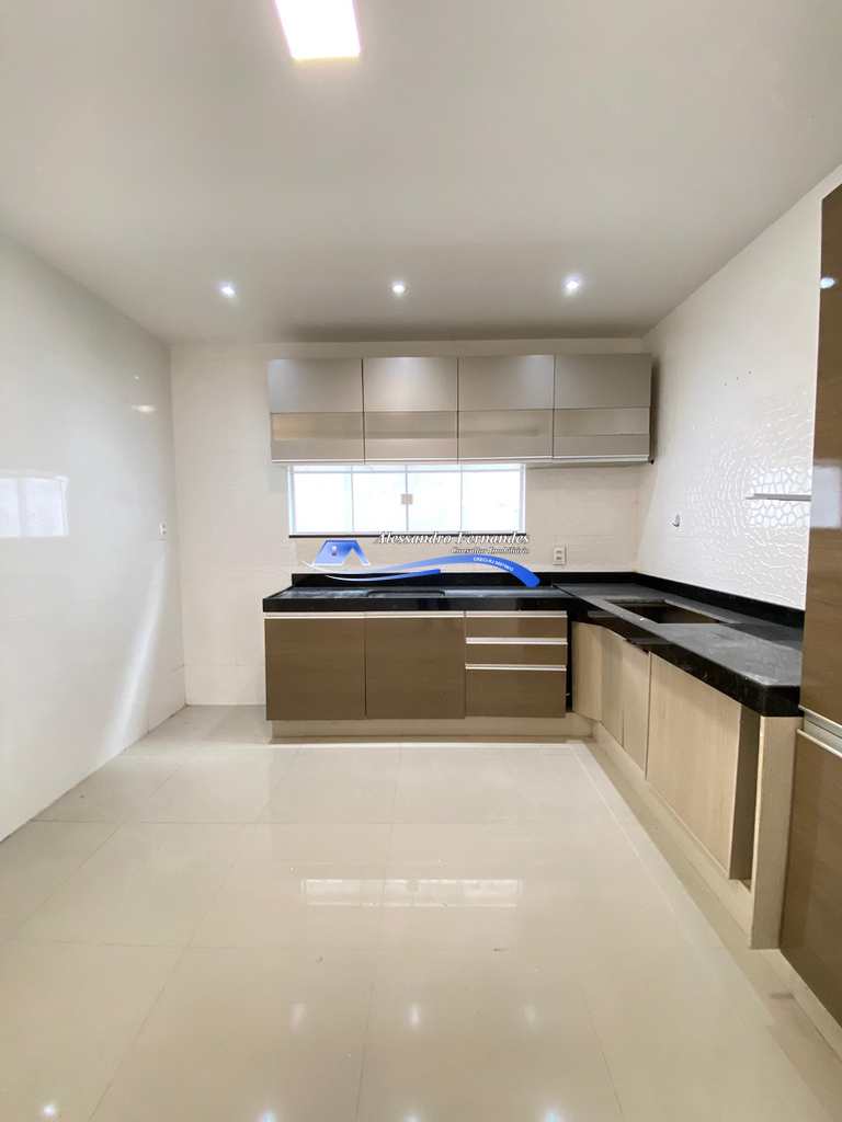 Casa em Queimados, no bairro Vila Camarim