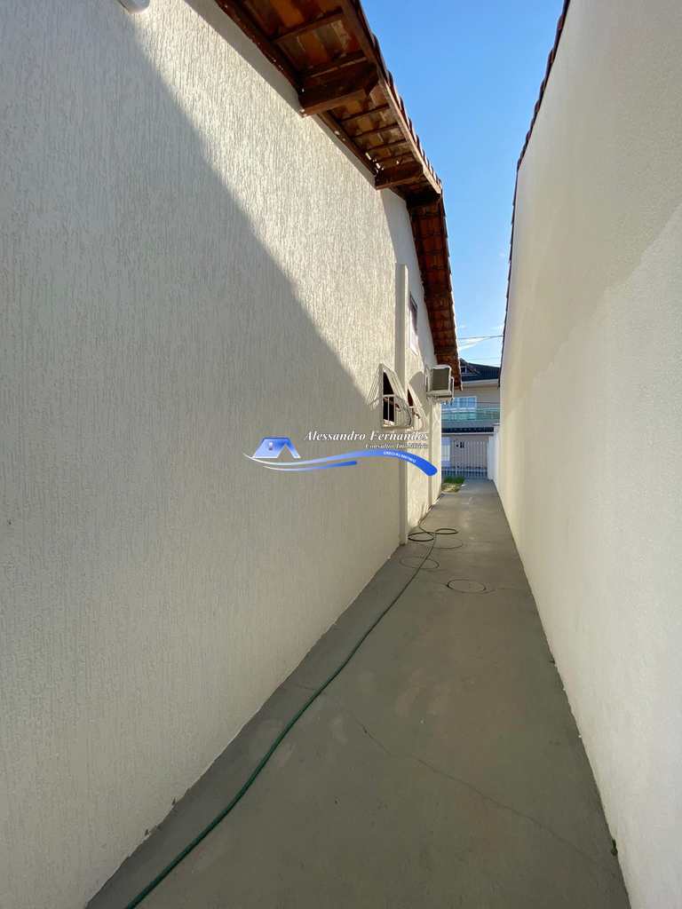 Casa em Queimados, no bairro Vila Pacaembu