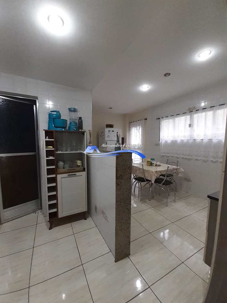 Casa em Queimados, no bairro Tinguá