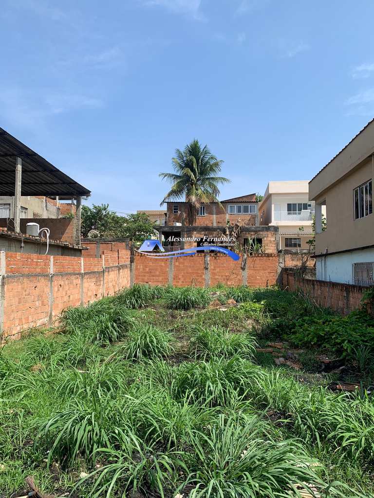 Terreno em Queimados, no bairro Queimados