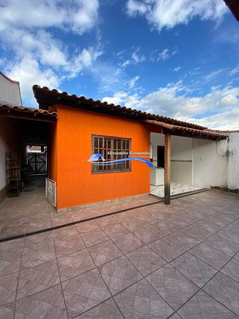 Casa em Queimados, no bairro Vila Pacaembu