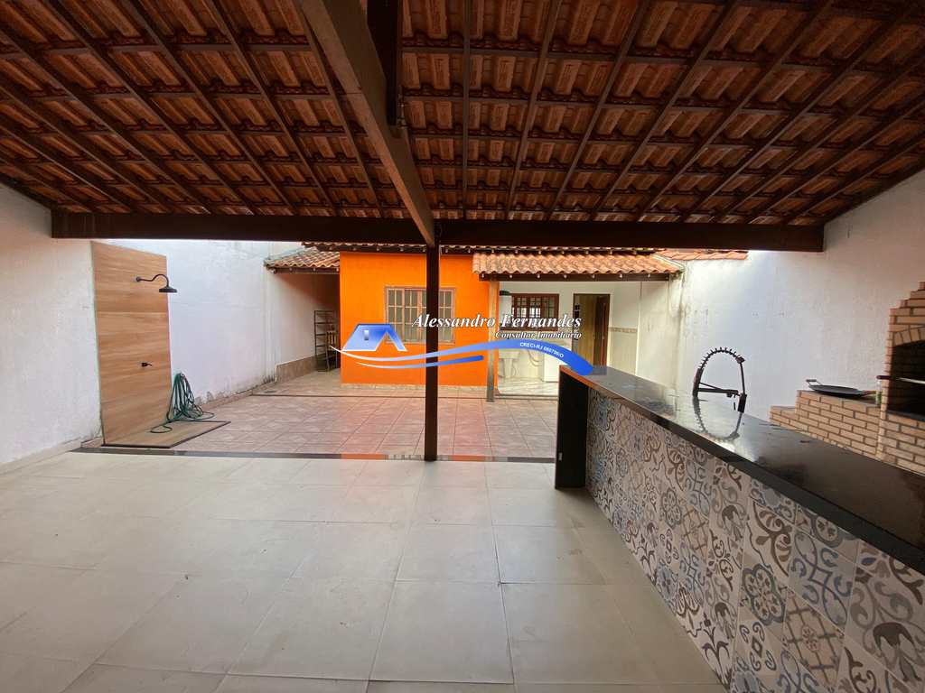 Casa em Queimados, no bairro Vila Pacaembu