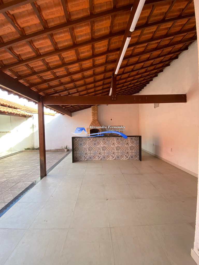 Casa em Queimados, no bairro Vila Pacaembu