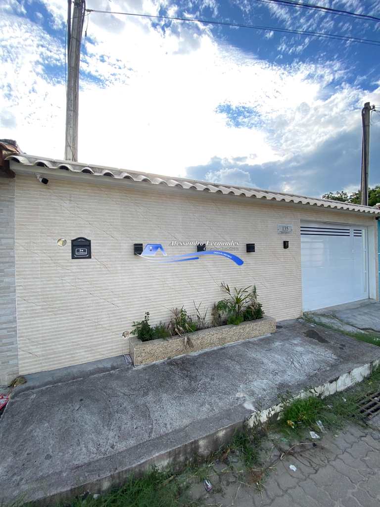 Casa em Queimados, no bairro Vila Pacaembu