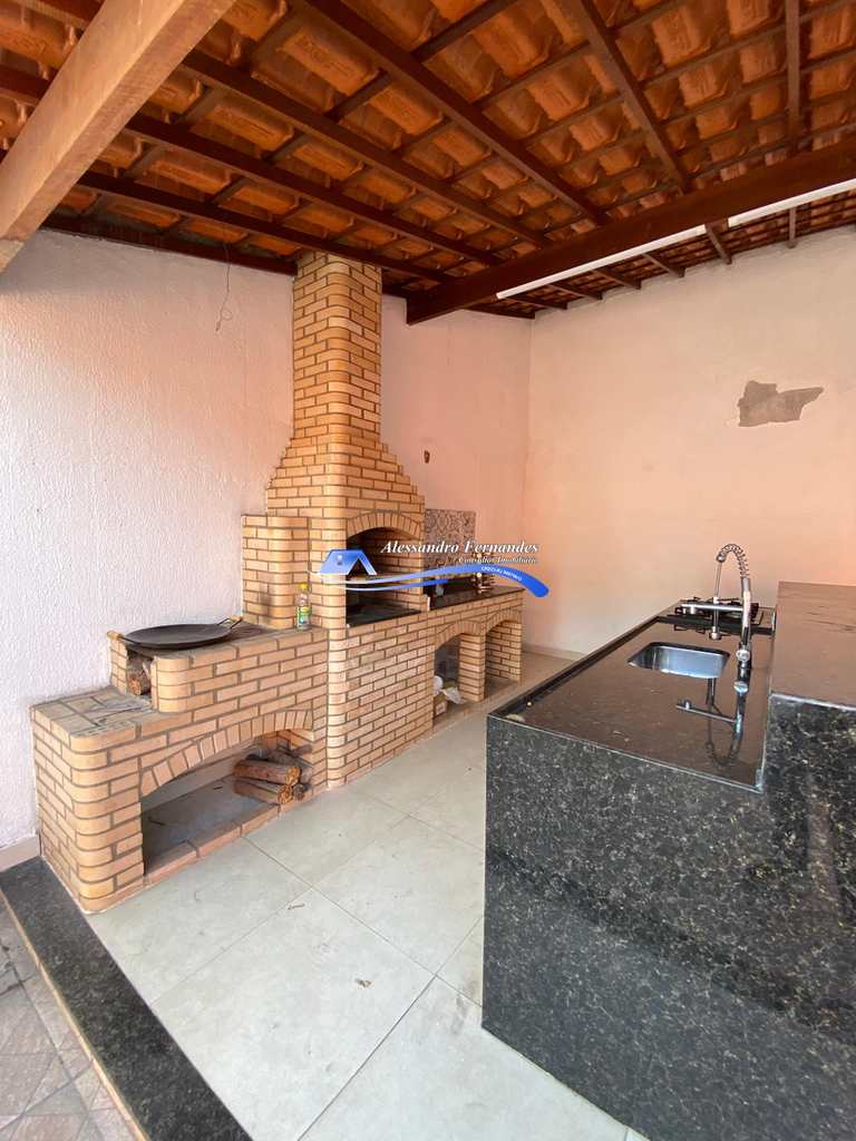 Casa em Queimados, no bairro Vila Pacaembu