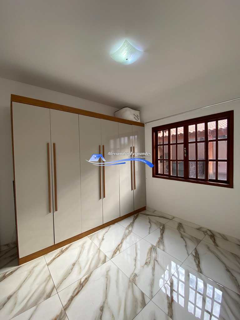 Casa em Queimados, no bairro Vila Pacaembu
