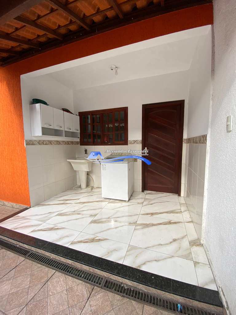 Casa em Queimados, no bairro Vila Pacaembu