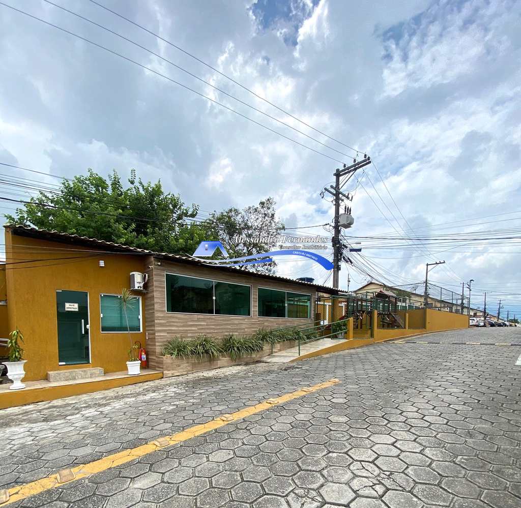 Casa de Condomínio em Queimados, no bairro Queimados