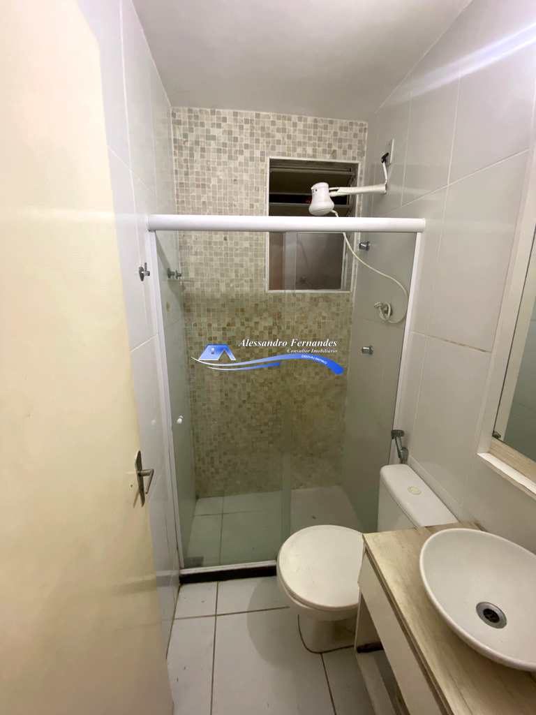 Casa de Condomínio em Queimados, no bairro Queimados