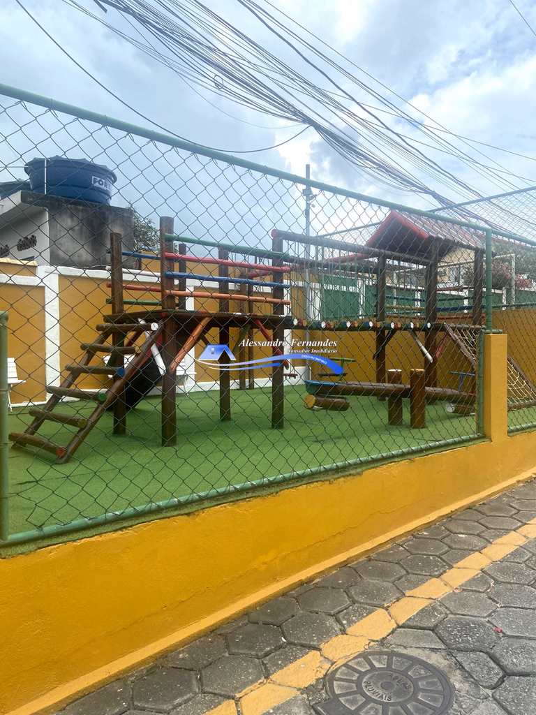 Casa de Condomínio em Queimados, no bairro Queimados