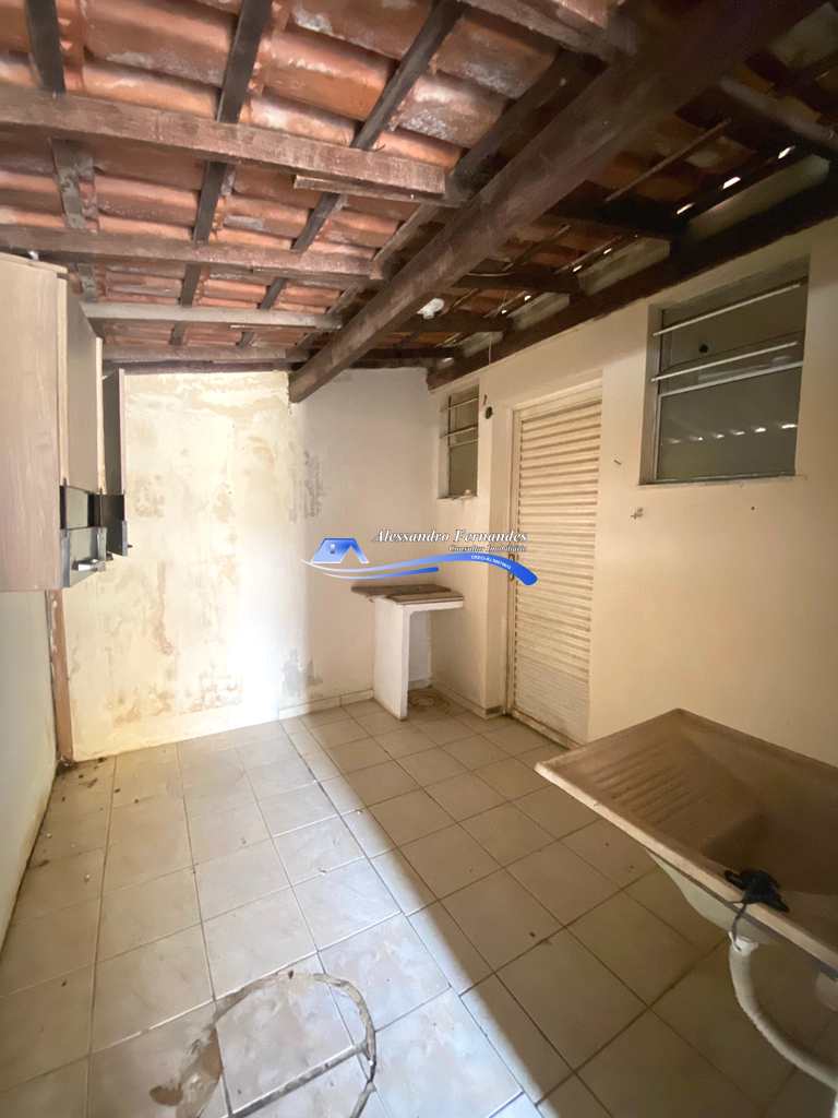 Casa de Condomínio em Queimados, no bairro Queimados