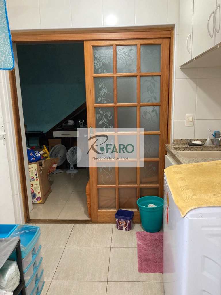 Sobrado de Condomínio em Santos, no bairro Aparecida