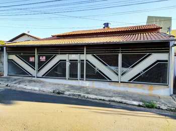Casa, código 1602 em Alfenas, bairro Jardim América