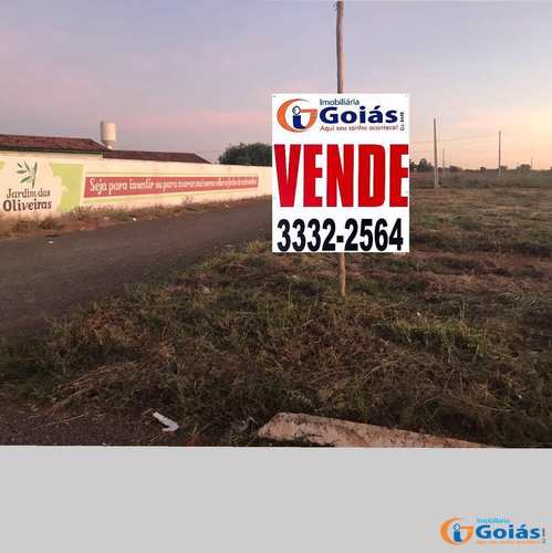 Conjunto Comercial, código 8803 em Silvânia, bairro Setor Central
