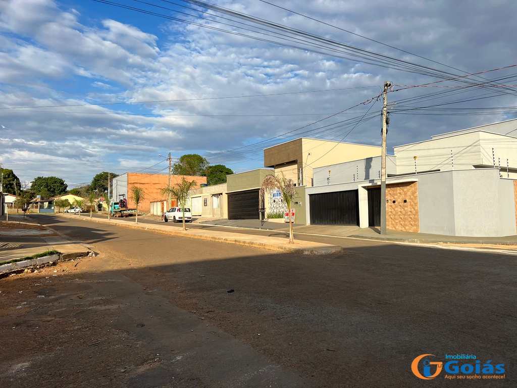 Casa em Vianópolis, no bairro Blazi I