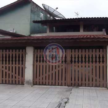 Sobrado em Mongaguá, bairro Balneário Itaóca