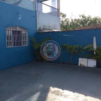 Sobrado em Mongaguá, bairro Vera Cruz