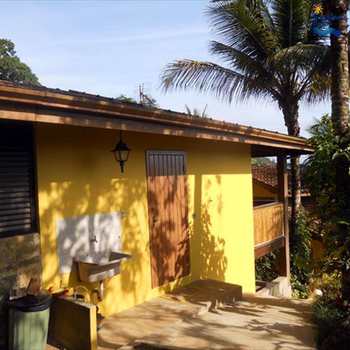 Casa em Ubatuba, bairro Almada
