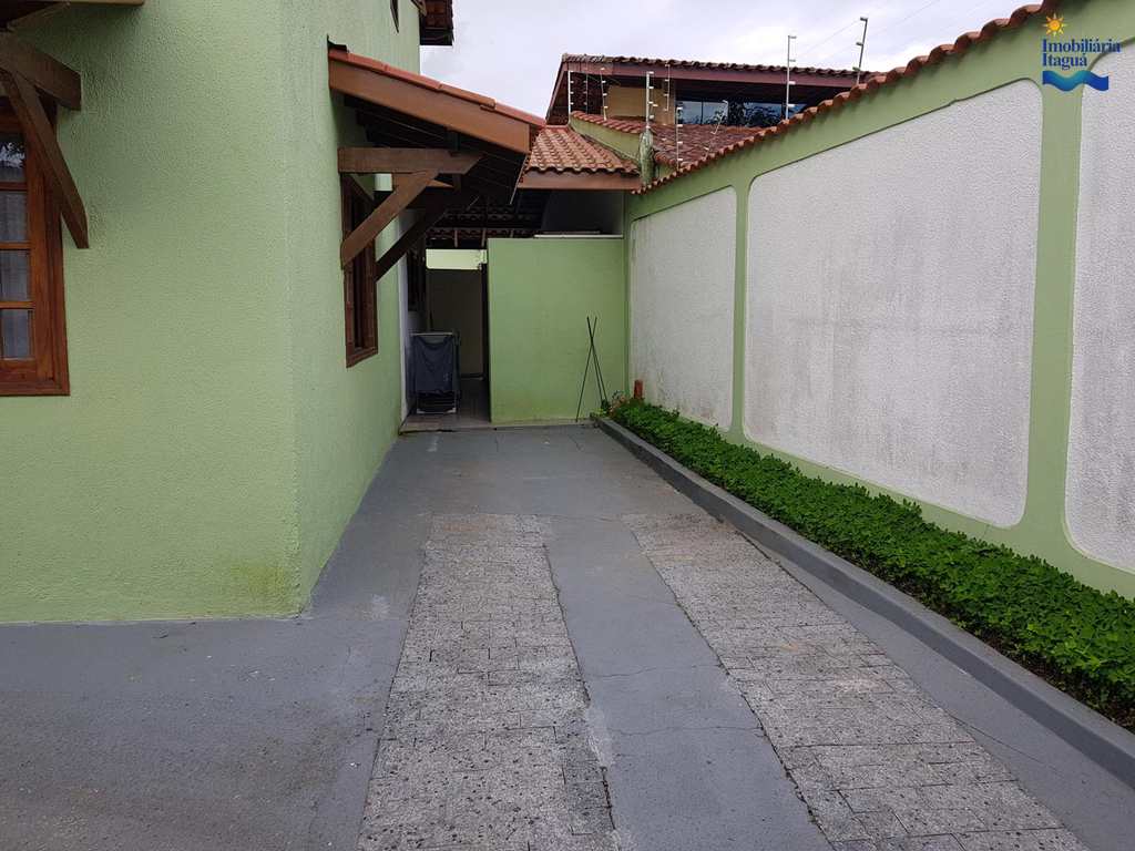 Casa em Ubatuba, no bairro Residencial Parque Vivamar