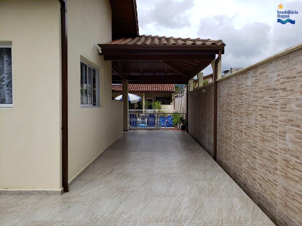 Casa de Condomínio em Ubatuba, no bairro Jardim Ressaca
