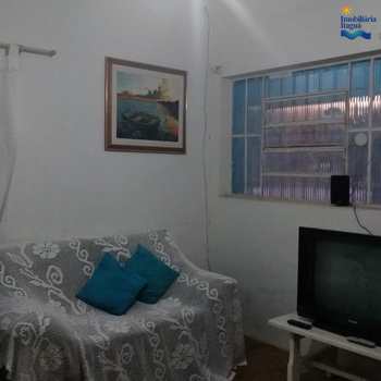 Casa em Ubatuba, bairro Itagua