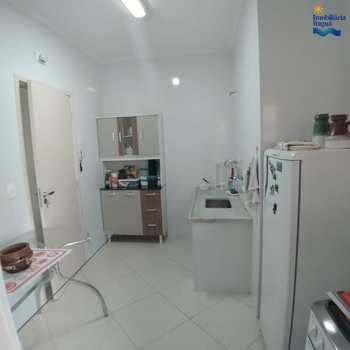 Apartamento em Ubatuba, bairro Centro