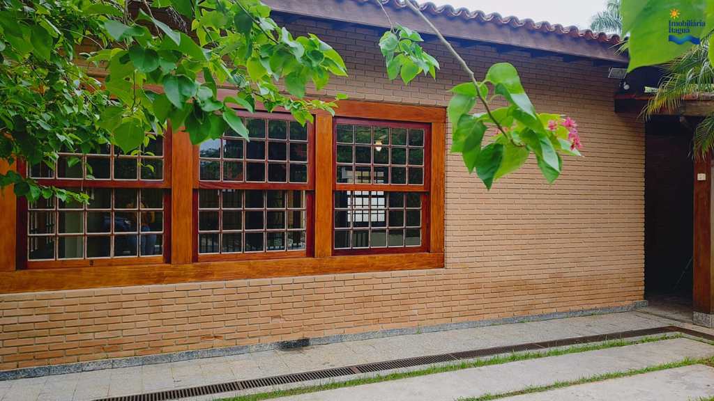 Casa em Ubatuba, no bairro Parque Vivamar