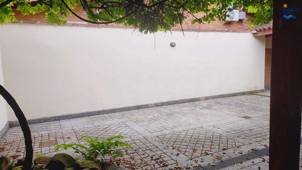 Casa em Ubatuba, no bairro Parque Vivamar