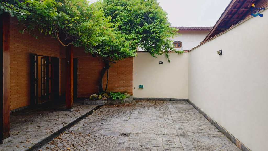 Casa em Ubatuba, no bairro Parque Vivamar