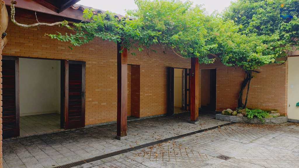 Casa em Ubatuba, no bairro Parque Vivamar