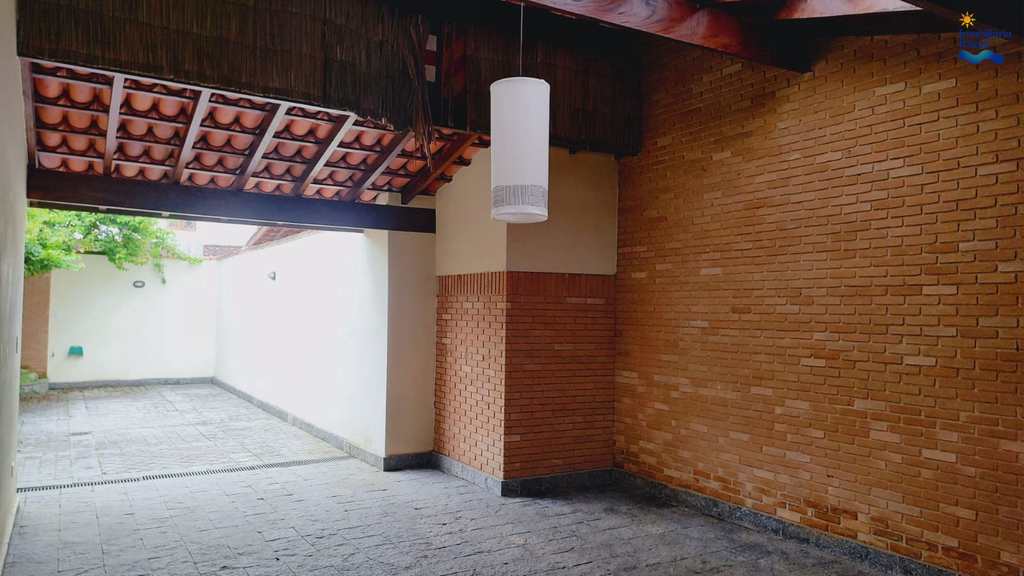 Casa em Ubatuba, no bairro Parque Vivamar