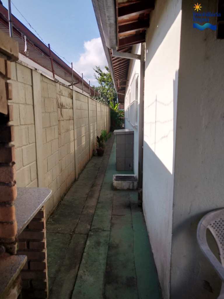 Casa em Ubatuba, no bairro Estufa I