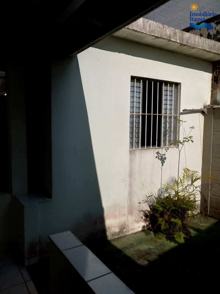 Casa em Ubatuba, no bairro Estufa I