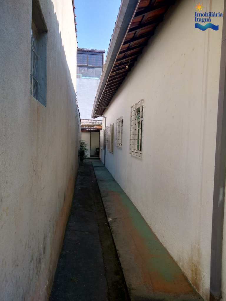 Casa em Ubatuba, no bairro Estufa I