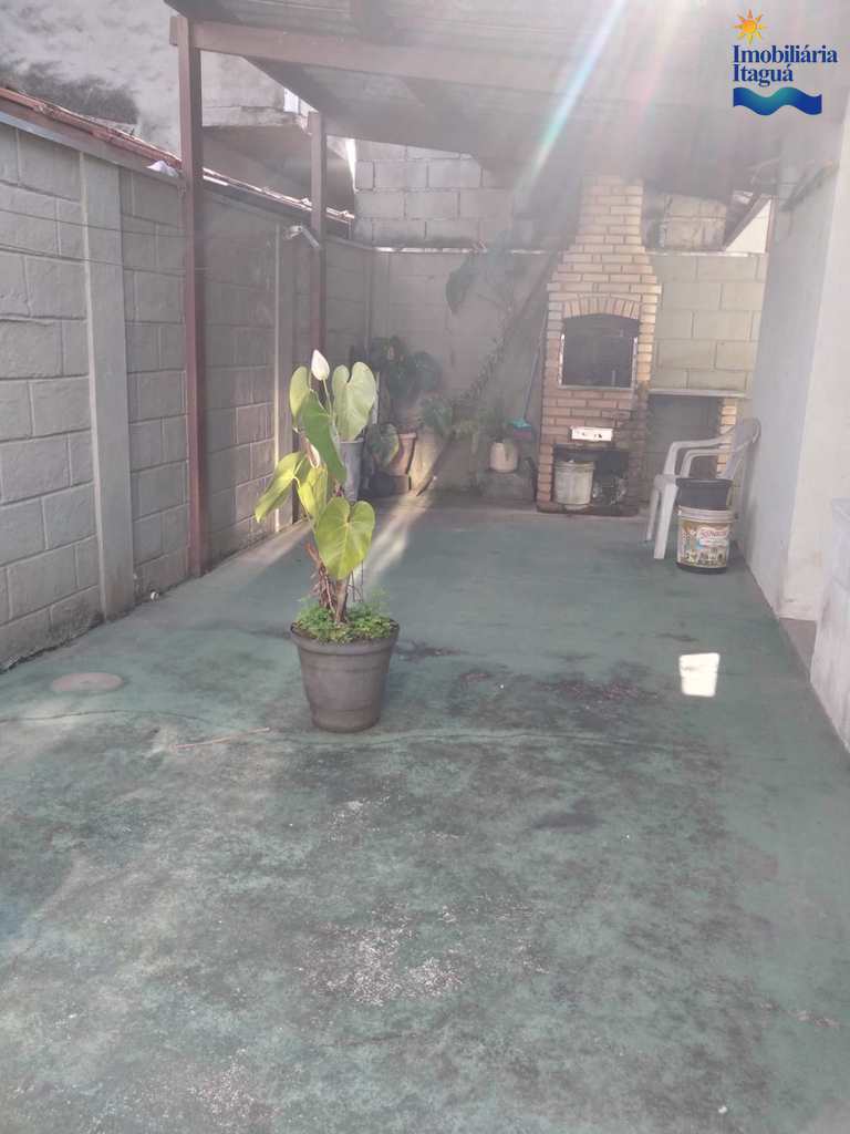Casa em Ubatuba, no bairro Estufa I