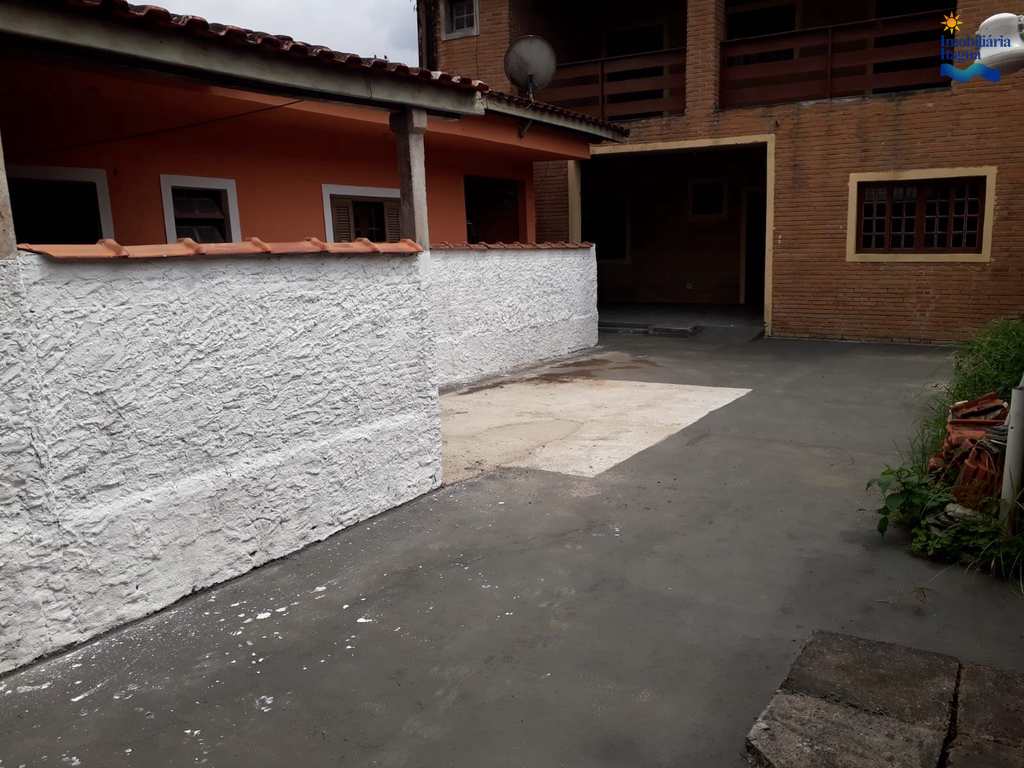 Casa em Ubatuba, no bairro Sumidouro