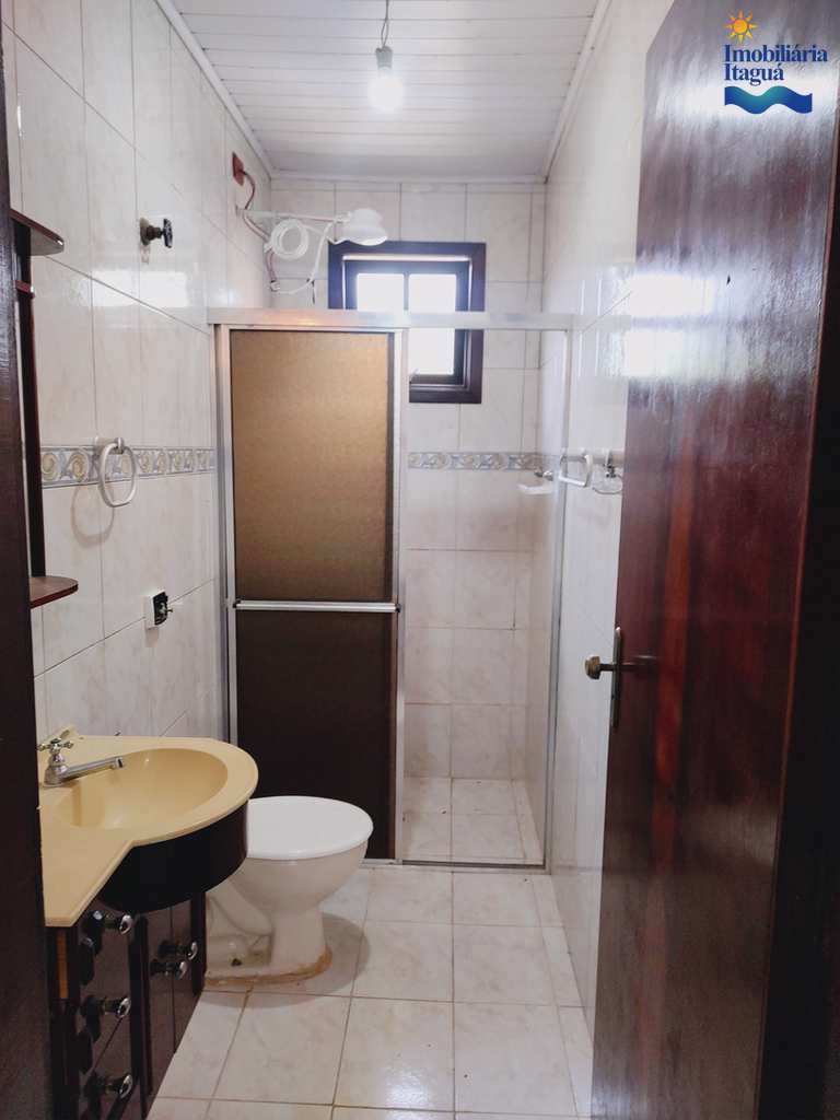 Casa em Ubatuba, no bairro Sumidouro