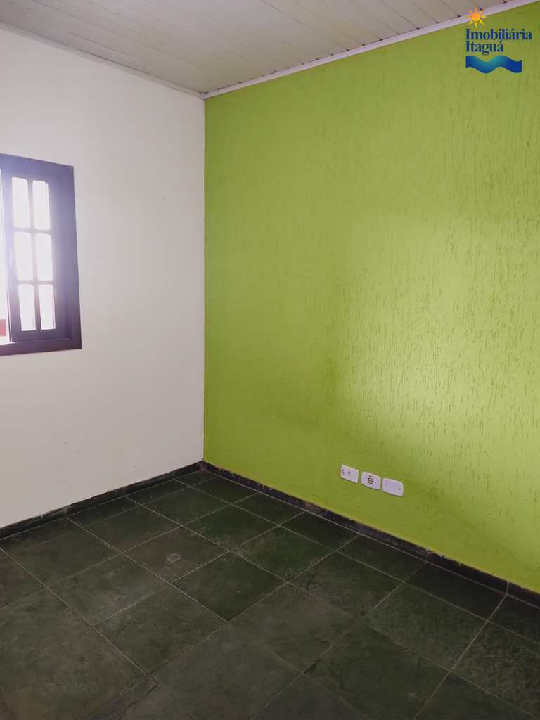 Casa em Ubatuba, no bairro Sumidouro