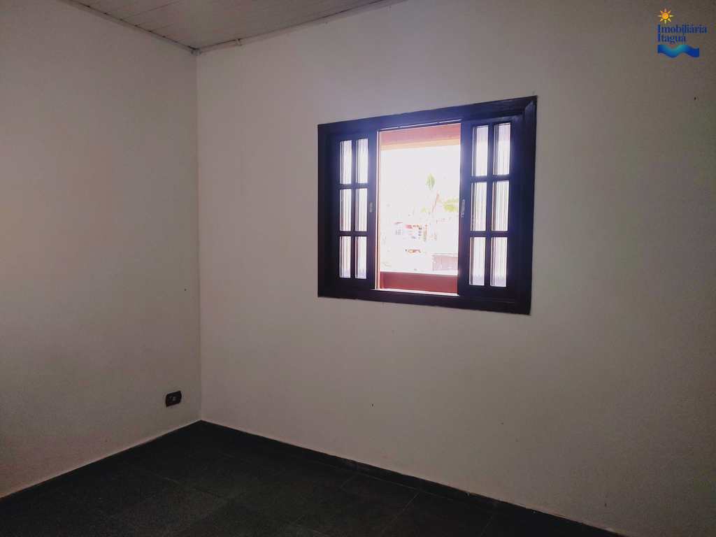 Casa em Ubatuba, no bairro Sumidouro