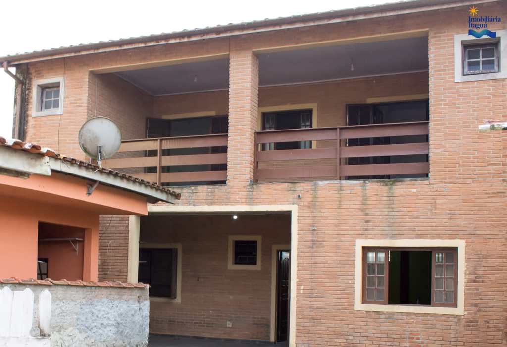 Casa em Ubatuba, no bairro Sumidouro