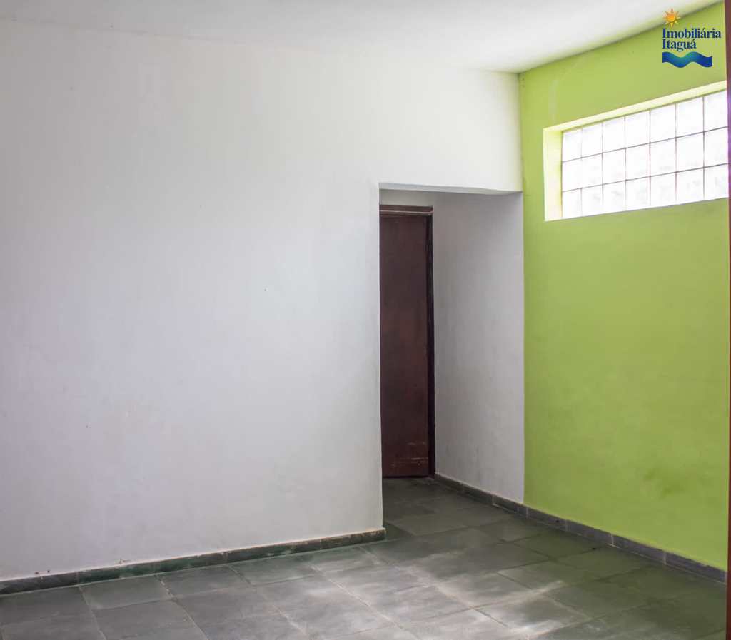 Casa em Ubatuba, no bairro Sumidouro
