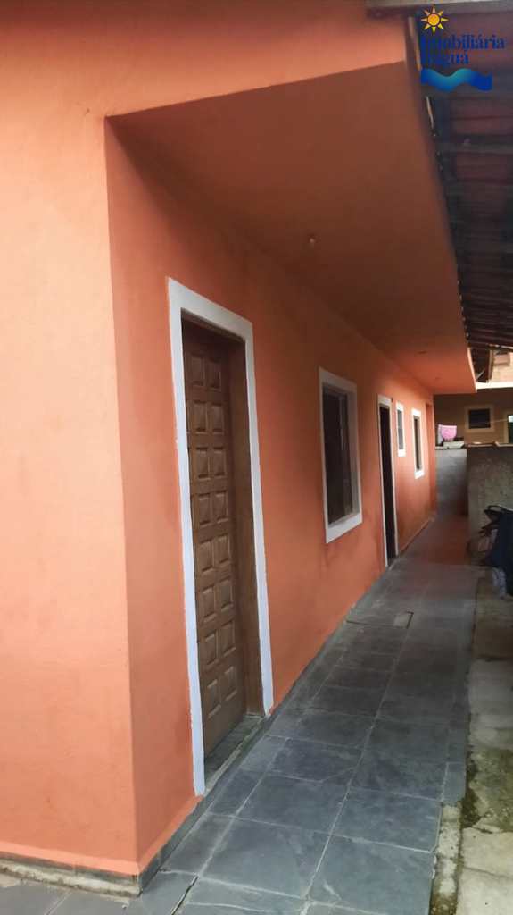Casa em Ubatuba, no bairro Sumidouro