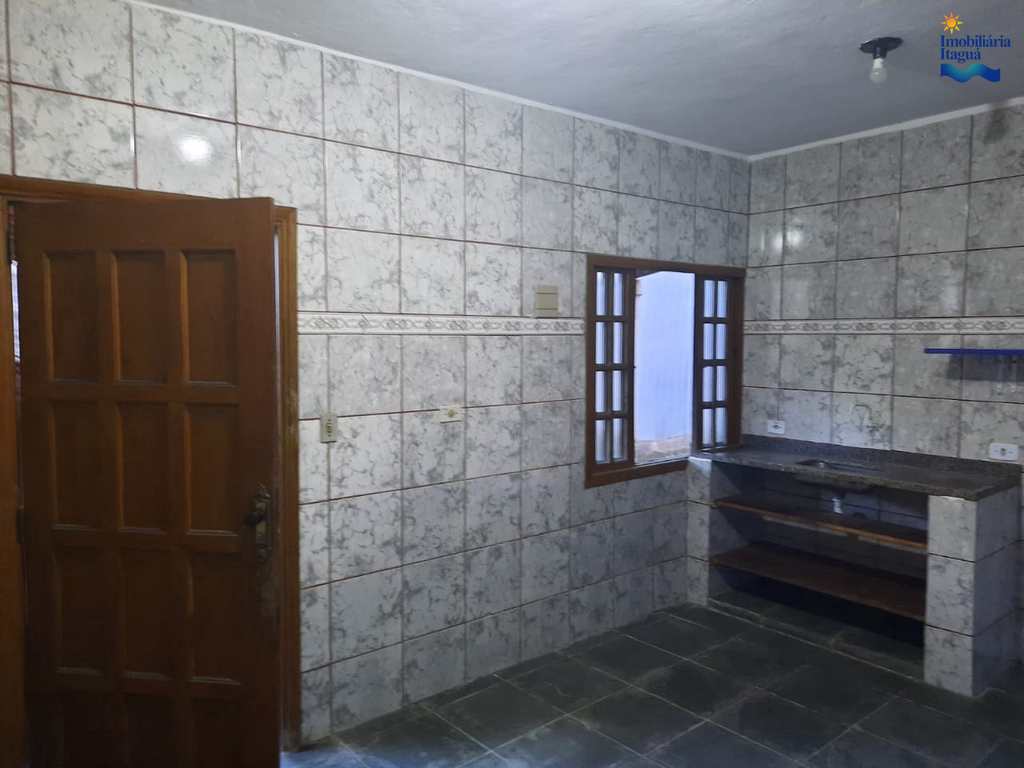 Casa em Ubatuba, no bairro Sumidouro