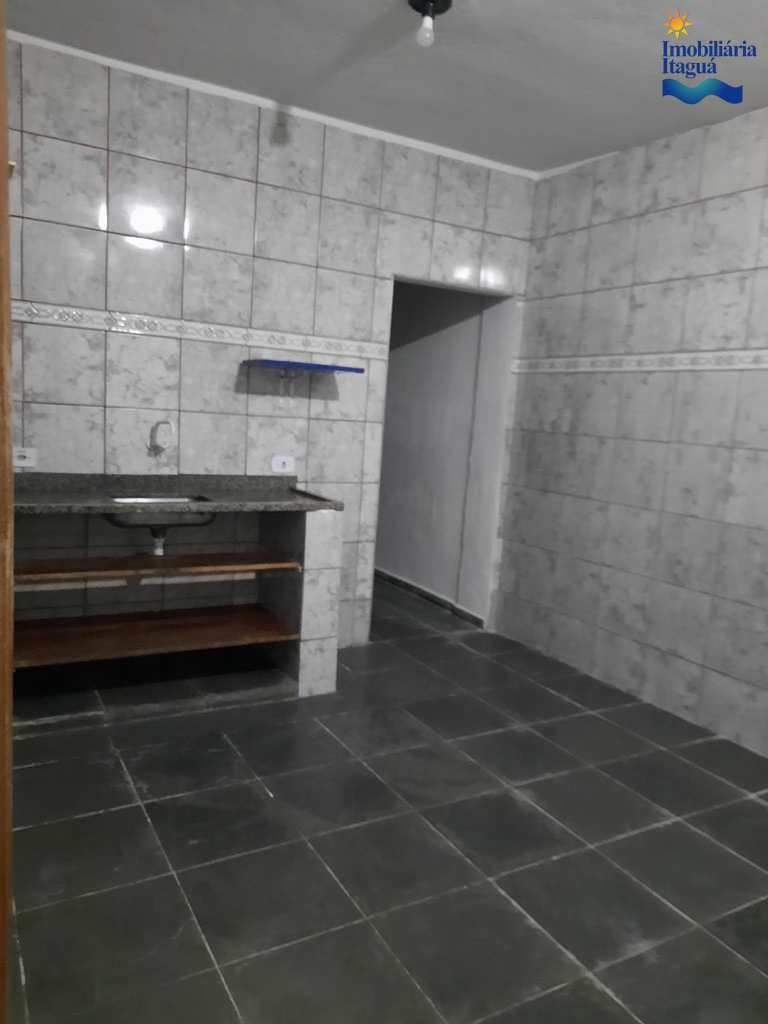 Casa em Ubatuba, no bairro Sumidouro