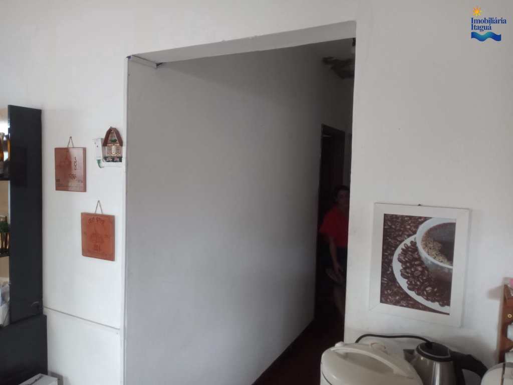 Casa em Ubatuba, no bairro Perequê Açu