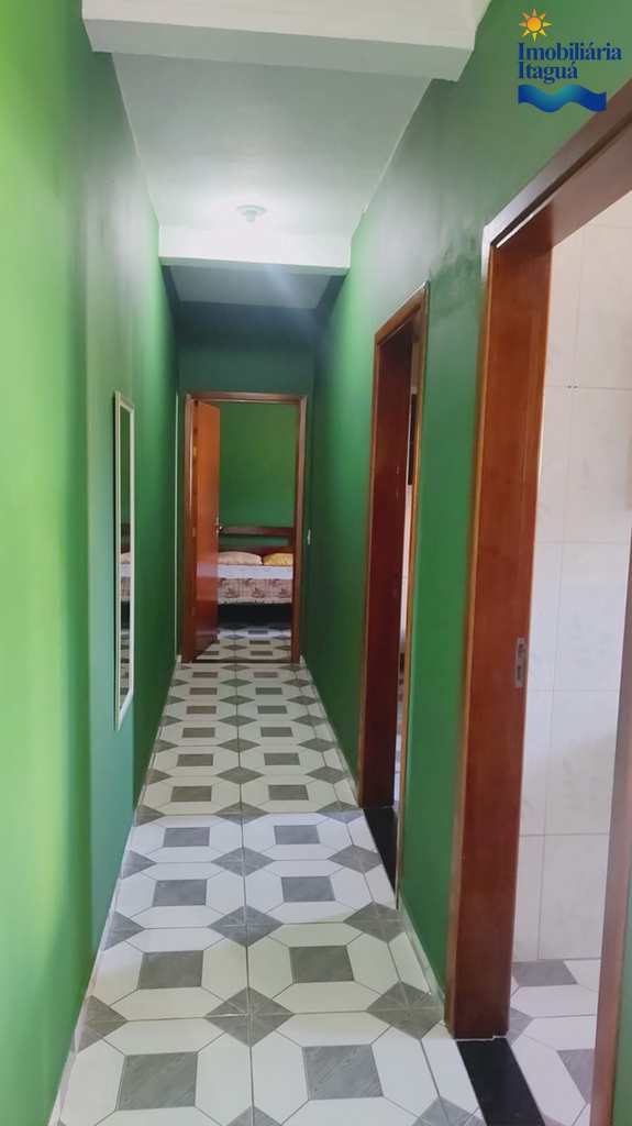 Casa em Ubatuba, no bairro Perequê Açu