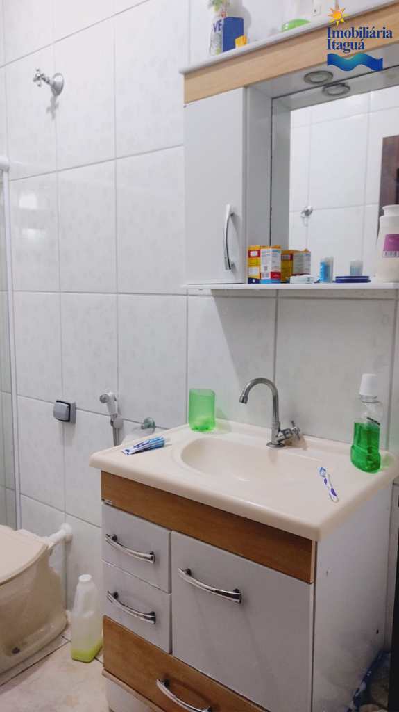 Casa em Ubatuba, no bairro Perequê Açu