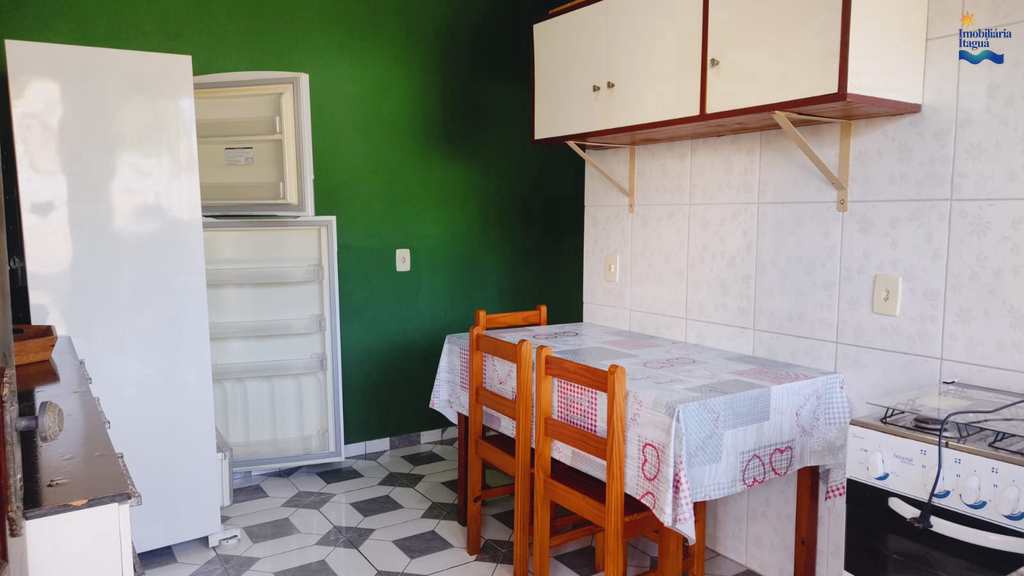 Casa em Ubatuba, no bairro Perequê Açu